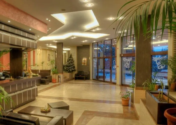 Bellevue 4* פמפורובו