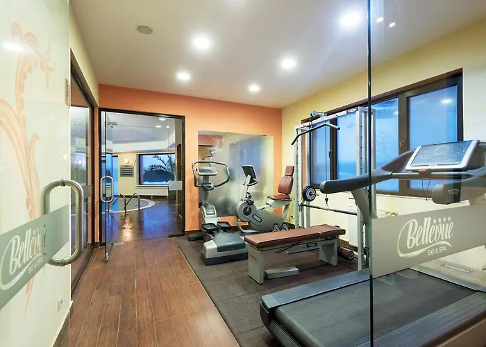 Bellevue 4* פמפורובו