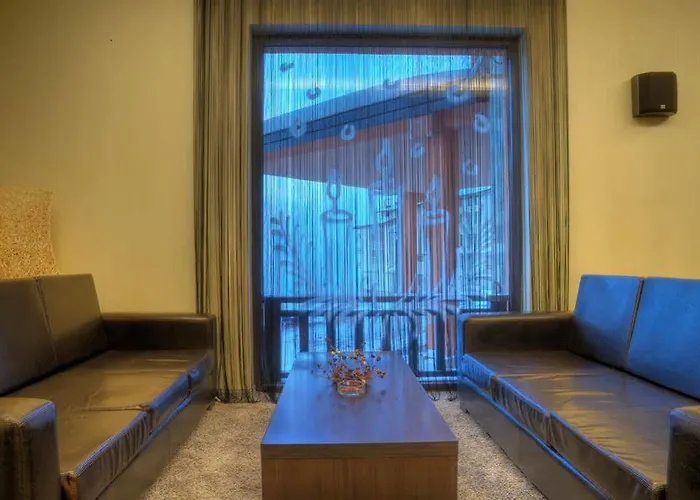 Bellevue מלון פמפורובו