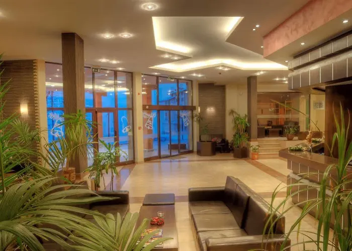 Bellevue 4* פמפורובו